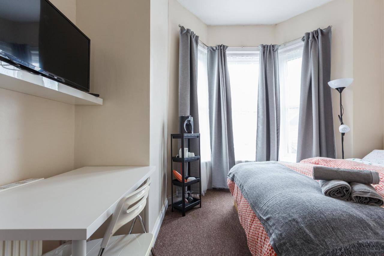 Shirley House 1, Guest House, Self Catering, Self Check In With Smart Locks, Use Of Fully Equipped Kitchen, Walking Distance To Southampton Central, Excellent Transport Links, Ideal For Longer Stays Экстерьер фото