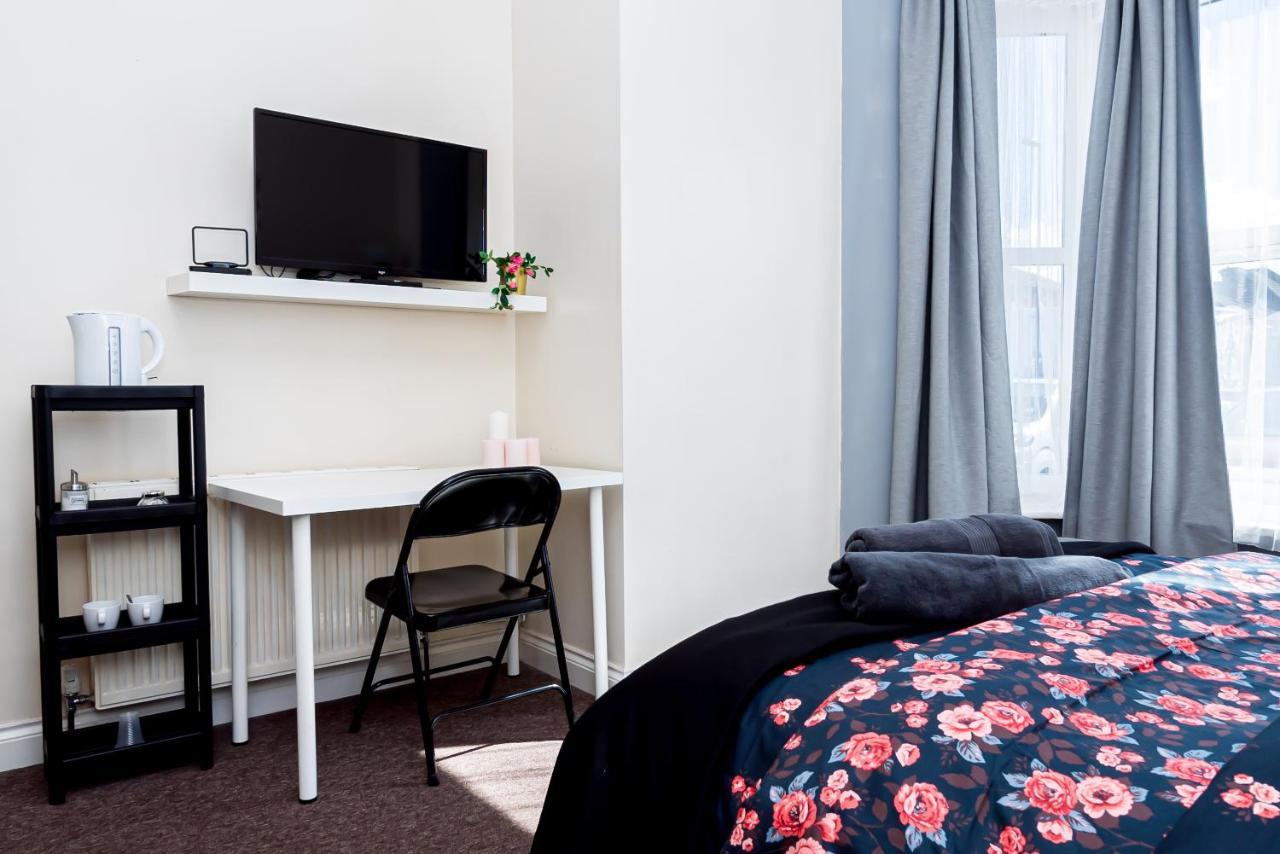 Shirley House 1, Guest House, Self Catering, Self Check In With Smart Locks, Use Of Fully Equipped Kitchen, Walking Distance To Southampton Central, Excellent Transport Links, Ideal For Longer Stays Экстерьер фото
