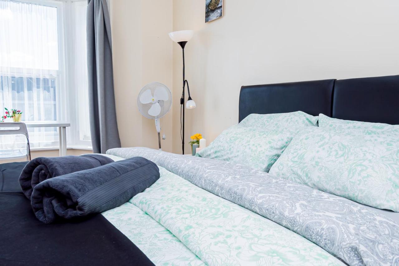 Shirley House 1, Guest House, Self Catering, Self Check In With Smart Locks, Use Of Fully Equipped Kitchen, Walking Distance To Southampton Central, Excellent Transport Links, Ideal For Longer Stays Экстерьер фото