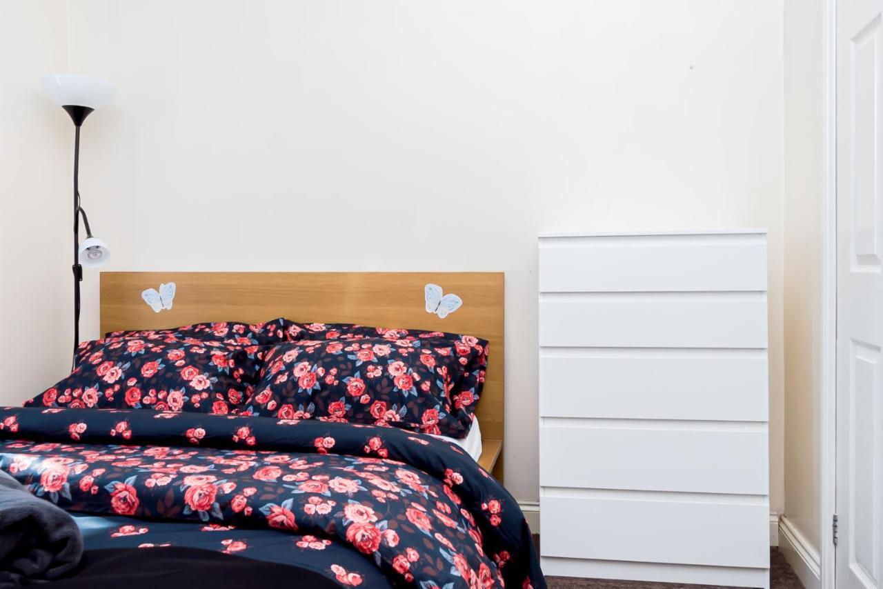 Shirley House 1, Guest House, Self Catering, Self Check In With Smart Locks, Use Of Fully Equipped Kitchen, Walking Distance To Southampton Central, Excellent Transport Links, Ideal For Longer Stays Экстерьер фото