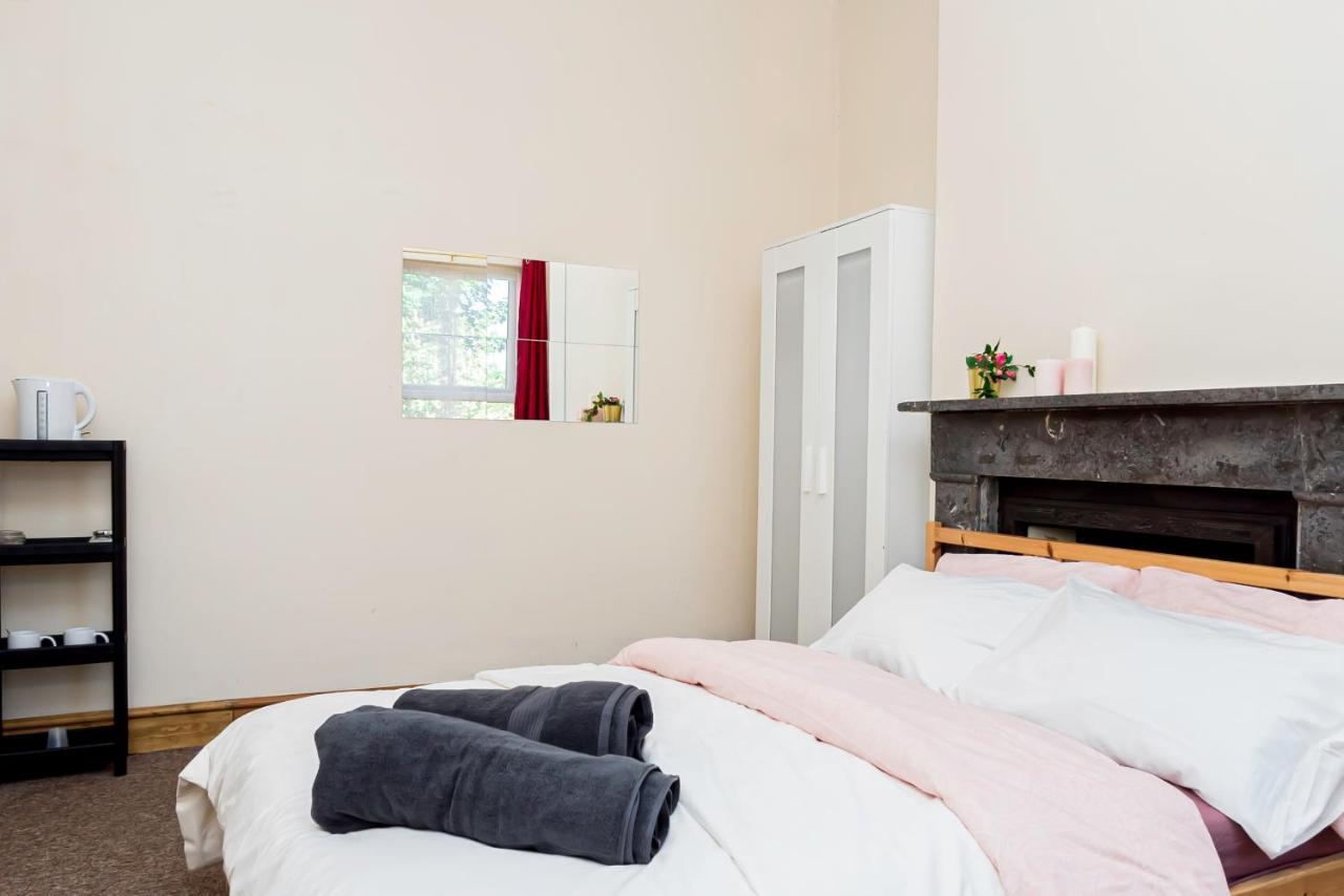 Shirley House 1, Guest House, Self Catering, Self Check In With Smart Locks, Use Of Fully Equipped Kitchen, Walking Distance To Southampton Central, Excellent Transport Links, Ideal For Longer Stays Экстерьер фото