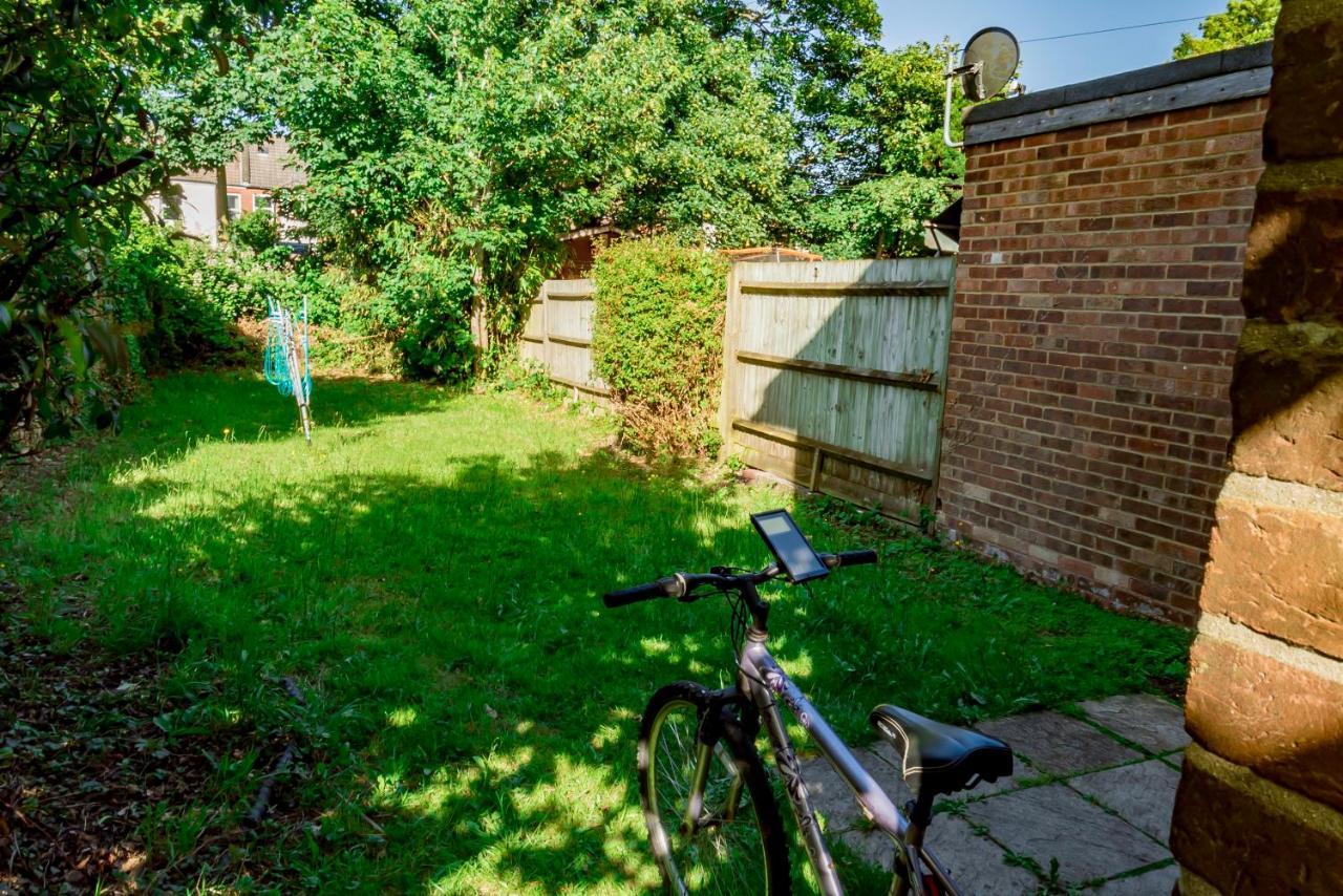 Shirley House 1, Guest House, Self Catering, Self Check In With Smart Locks, Use Of Fully Equipped Kitchen, Walking Distance To Southampton Central, Excellent Transport Links, Ideal For Longer Stays Экстерьер фото